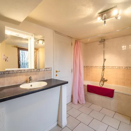 Дом отдыха Tranquil Escape, Sourbrodt