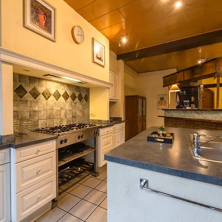 Tranquil Escape, Sourbrodt Дом отдыха Вэм